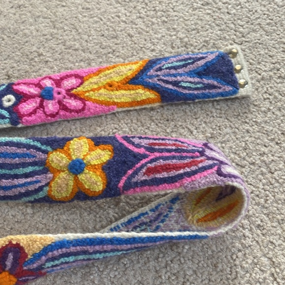 Peru hand embroidered belt - Picture 3 of 4